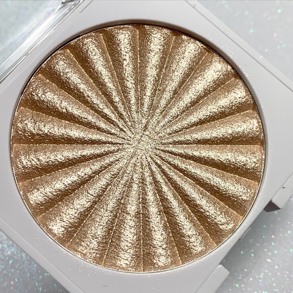Ofra Highlighter The Hills - Picture 2 of 2